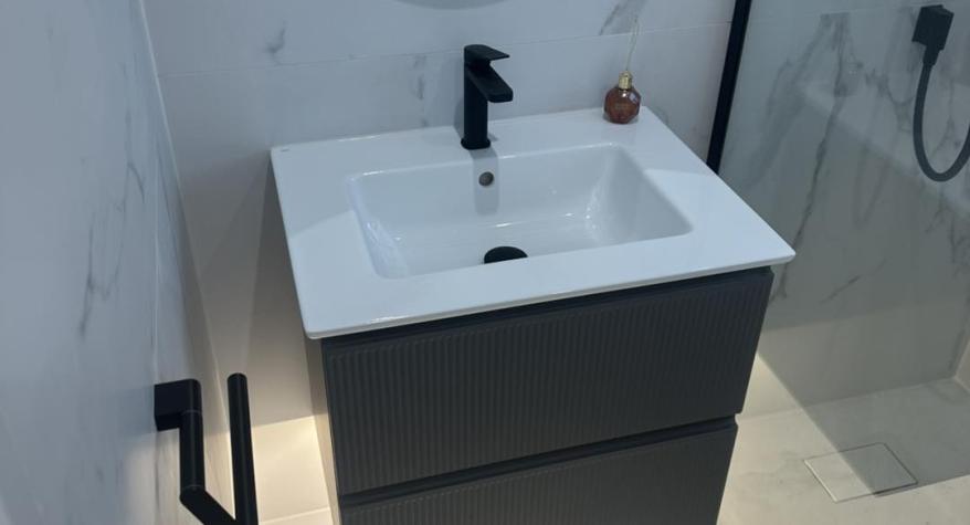 Full bathroom refurbishment in Aylesbury