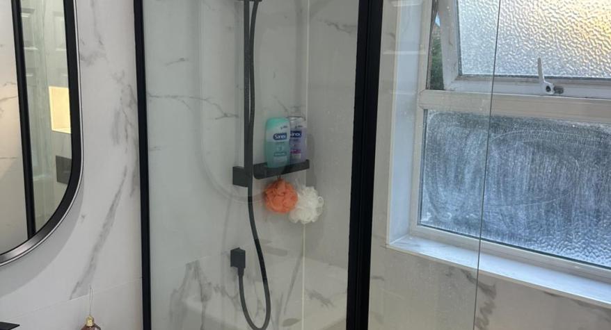 Full bathroom refurbishment in Aylesbury